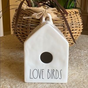 NEW RAE DUNN FOR LOVERS/ENGAGEMENT/WEDDING/FIRST HOME..Darling Ceramic Birdhouse